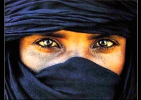 Per què els beduïns vesteixen de negre? | Recurso educativo 7901453